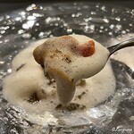 カーサ・デル・チーボ - 北海道孫のバフン海胆に毛蟹のスキューマの