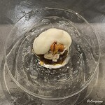 カーサ・デル・チーボ - 白子のアッフォガーレとバフン海胆 菊芋のコンソメジュレとペペネロに毛蟹のスキューマ