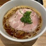 tsuminakiraxamen - 醤油らぁ麺大盛￥900
                        by masakun 