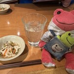Izakaya Kamadoka - 前菜とシークワーサーサワー＠539
