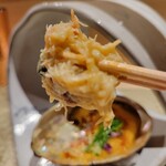 鮨 富かわ - こんなにカニの身が、たっぷりが入ってる