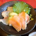 おさかな屋きたいさん - 鯛とサーモン丼