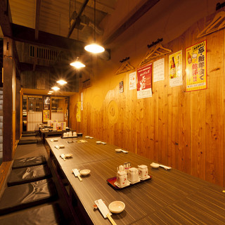 ■Spacious horigotatsu seating perfect for various banquets■