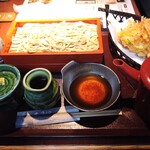 Sushi Tofuro - 冷たいかき揚げ天ぷらそば1210円