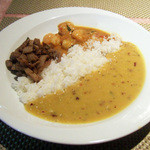 ディラーニさんのスリランカカレー - エビカレーとレンコンカレー