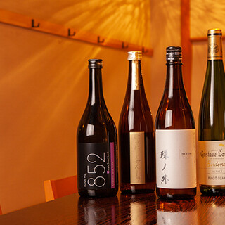 We have a wide selection of sake and wine that complements Japanese Japanese-style meal. Enjoy your favorite drink