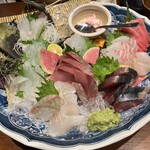 魚がし どまん中 神楽坂店 - 