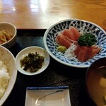 はせ部 - マグロ刺し定食  795円
