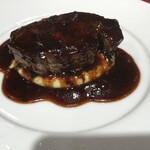Beef fillet arosto (truffle sauce)