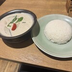 タイ屋台料理＆ヌードル オシャ - 