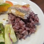 キッチン ブルー グローブ - タカサゴを乗せます