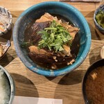 金沢炉端 魚界人 - 煮魚の定食（ブリ）