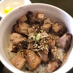 拉麺太极 - ミニチャーシュー丼。ラーメンスープに合う！