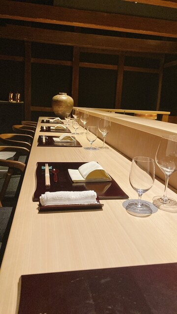 Sushi &amp; Bar Shosou photo 4