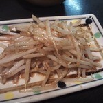 焼鳥 日高 - ●もやし炒め　１５０円