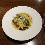 PIZZERIA&BAR CERTO! - トリュフが香るキノコのペンネカルボナーラランチ980円