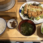Tosawarayaki Ryuujimmaru - 鶏の香味揚げ定食(¥1,280+税)