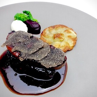 出口シェフが奏でる季節の食材を楽しむおまかせコース