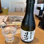 和ごはん とろろ屋 - 花の舞　超辛口純米　日本刀　スッキリ爽やかな日本酒