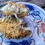 丸吉食品 - もずくコロッケの中身