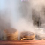 シウマイ堂 正屋 - 蒸し中！