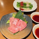 焼肉翔苑 - 厚切りタン＆辛味ねぎ