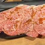 焼肉酒場よんちゃん - ミスジ4枚2240円税込2464円