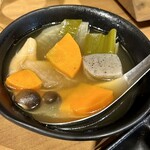 Yakiniku Sakaba Yonchan - お通し　野菜スープ200円税込220円