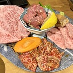 Yakiniku Sakaba Yonchan - 極よんちゃん盛り6980円税込7698円