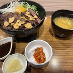 肉どん 寿 - 