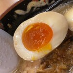 鹿児島ラーメン豚とろ - 味玉