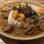 ハルダモンカレー - この盛り具合！