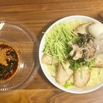 つけ麺本舗 辛部 - （小）キュウリ増し、チャーシュー増し、海苔カツオ＆自宅ゆで玉子