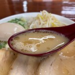 ラーメン洋 - スープ