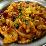 辣香坊 - 特製ホルモンの干鍋