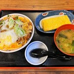 街かど屋 - カツ丼と卵焼き　６９0円税込　２００円税込