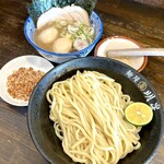 Menya Myoujou - 特製つけめん。麺大盛り。辛味。クーポンで味玉W