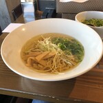 Jikaseimen Ichinose - 一乃瀬ラーメン。セットメニューのため、チャーシュー無し。単品なら、