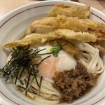 Noko udon - 肉玉ごぼうぶっかけ902円