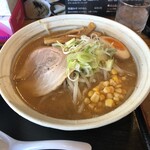 ラーメン工房 みそ伝 - 「札幌」の名に恥じない、コクと甘みと塩味。