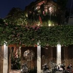 Cục Gạch Quán - 