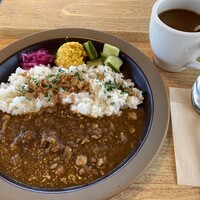 THE WHARF HOUSE YAMASHITA KOEN - あつぎ豚のキーマカレー