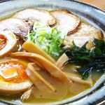 麺屋 ささき - 大人気チャーシューメン＋煮玉子です♪
