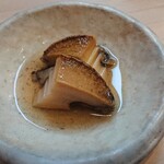 松寿司 たにがわ - 蒸しアワビ