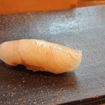 松寿司 たにがわ - ひらめ