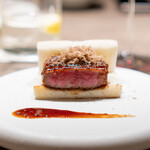 USHIGORO S. - シャトーブリアンカツサンド 白トリュフ添え