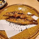 酒と飯 コメマル - きびなごの梅の香揚げ