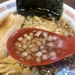 麺や石川 - 刻み玉ネギが八王子ラーメンの特徴