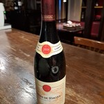 ル・デパー - ドリンクには赤のグラスワインを所望した。