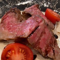 天婦羅 桂 いし坂 - 黒毛和牛のローストビーフ
                    　バルサミコのソースで…
